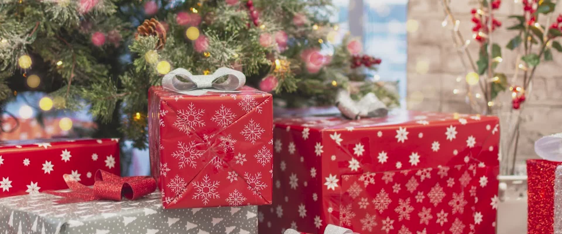 What is the most common gift given?