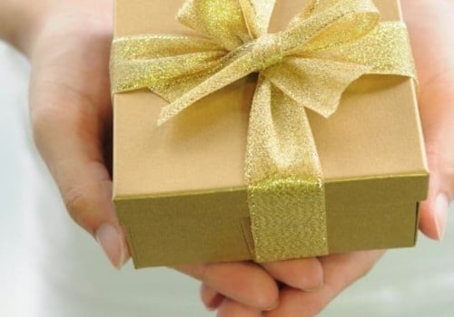 Do you have to report gifts under $15000 to the irs?
